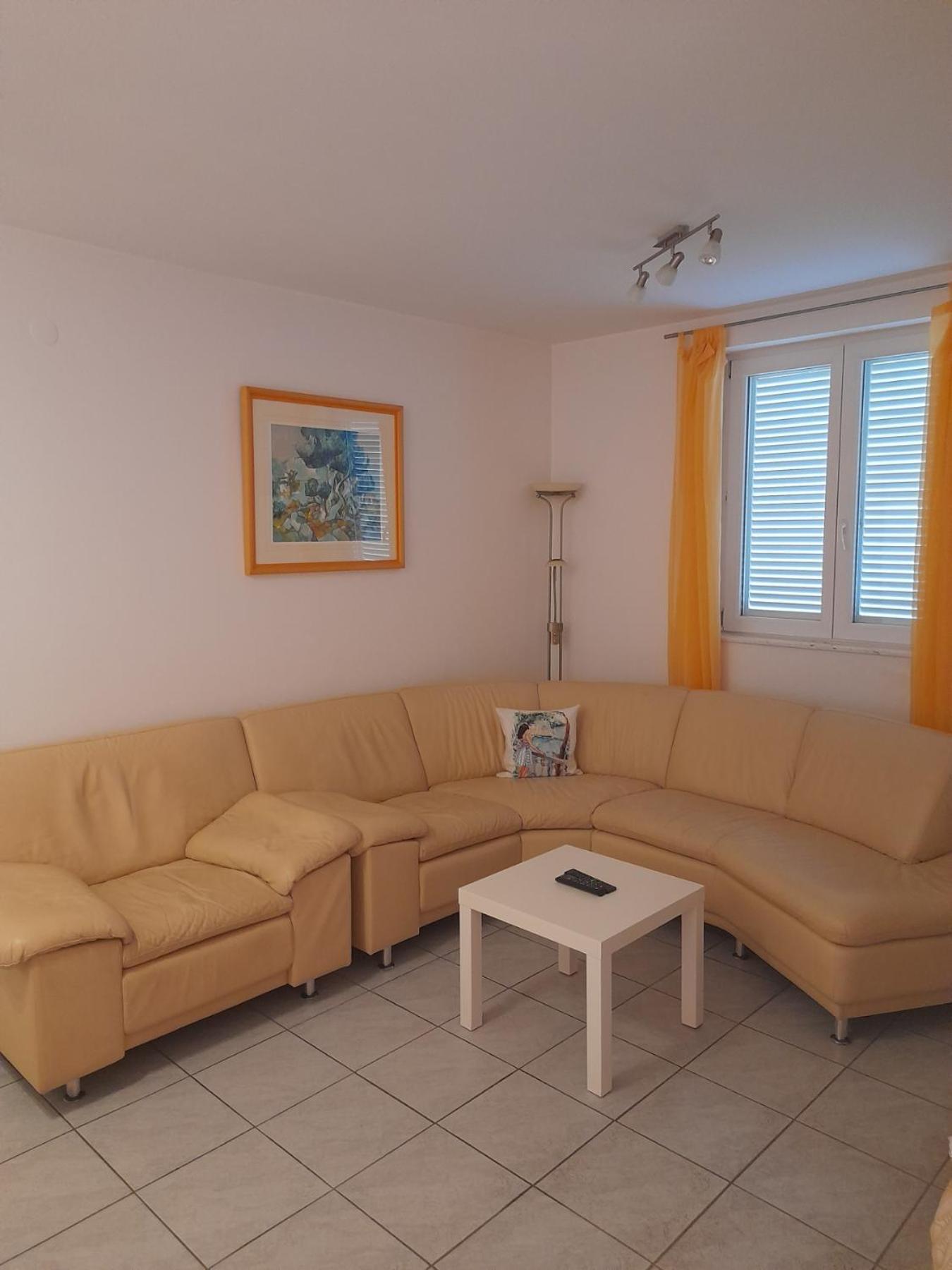 Apartman Snjezana Malinska Εξωτερικό φωτογραφία