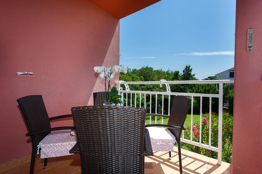 Apartman Snjezana Malinska Εξωτερικό φωτογραφία