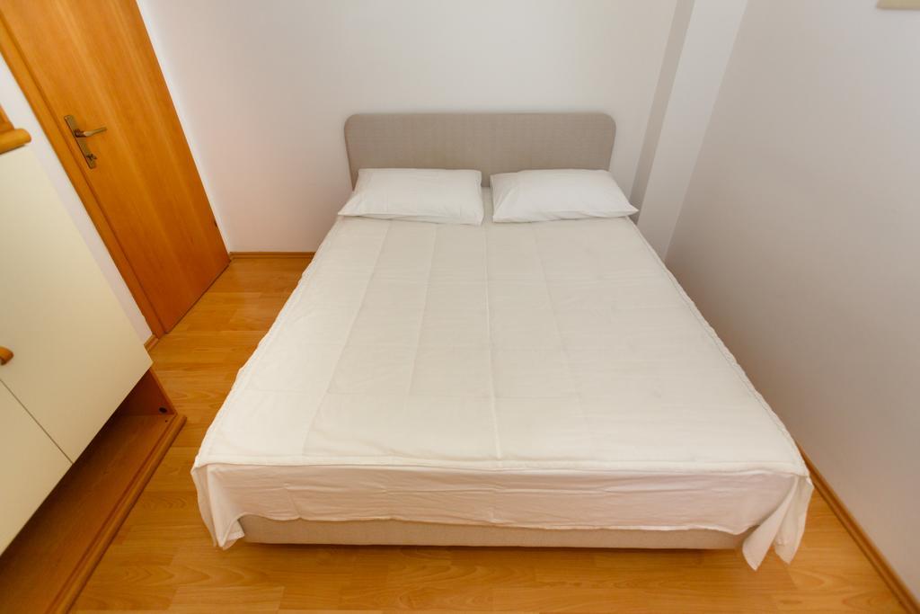 Apartman Snjezana Malinska Εξωτερικό φωτογραφία
