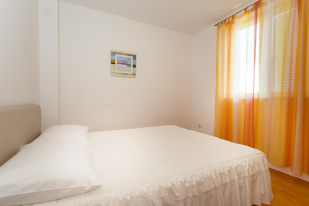 Apartman Snjezana Malinska Εξωτερικό φωτογραφία